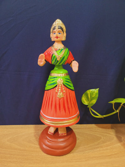 Star heart dancing Doll Paper Mache 11 inch H Green with Red Handmade Thanjavur Thalayatti Bommai Tamil Tradition