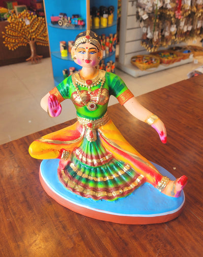Bharathanatiyam doll dancing head Sitting Green And Yellow Tanjore Dancing Doll Paper Mache 15 inch Handmade Thanjavur Thalayatti Bommai