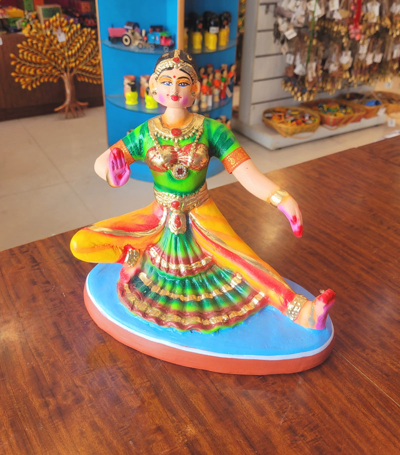 Bharathanatiyam doll dancing head Sitting Green And Yellow Tanjore Dancing Doll Paper Mache 15 inch Handmade Thanjavur Thalayatti Bommai