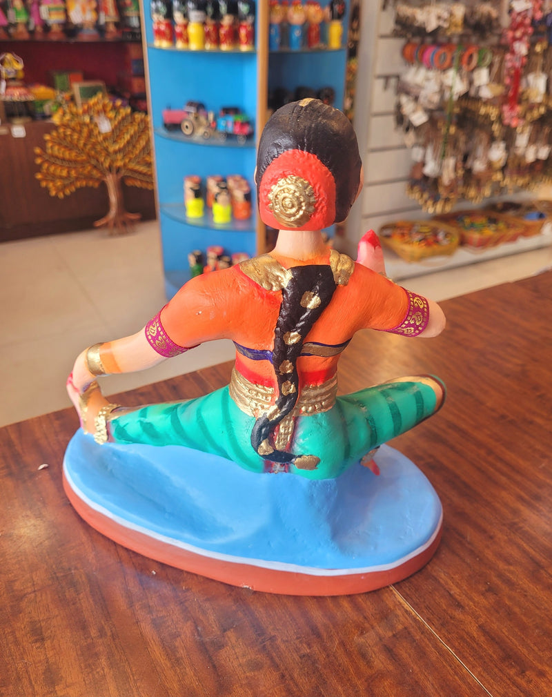 Bharathanatiyam doll dancing head Sitting ( Green, Orange ) Paper Mache 10 inch Handmade Thanjavur Thalayatti Bommai