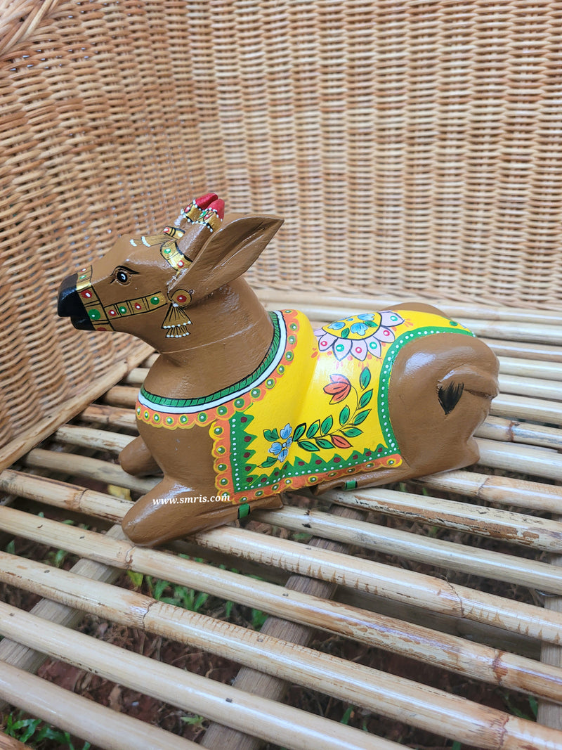 Nandi / Cow Wood Carving Statue Yellow Floral Painting Vastu Decor Pooja Room Decor Indian Handicrafts (7H * 9L * 3.5W Inches) (Copy)