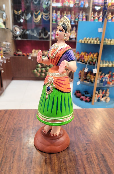 Star heart dancing Doll Paper Mache 11 inch H Green with Orange Handmade Thanjavur Thalayatti Bommai Tamil Tradition