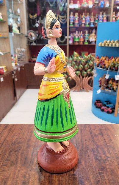 Tanjore dolls Thanjavur Thalayatti Bommai Star dancing Doll Paper Mache 11 inch H Green with Yellow & Blue Handmade golu dolls butta bomma (11.5H * 3.5L * 3.5W) inches