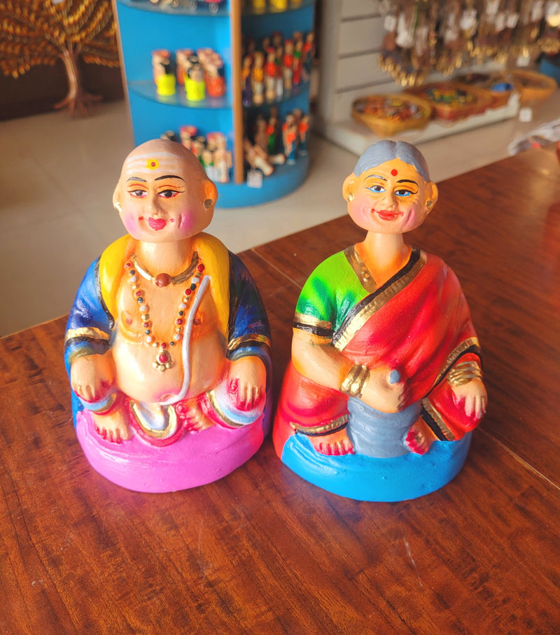 Tanjore dolls Thanjavur Thalayatti Bommai  Thatha Patti Blue and Red Dancing Doll Pair paper mache chettiyar doll  bommai (6H * 4L * 4W) Inches