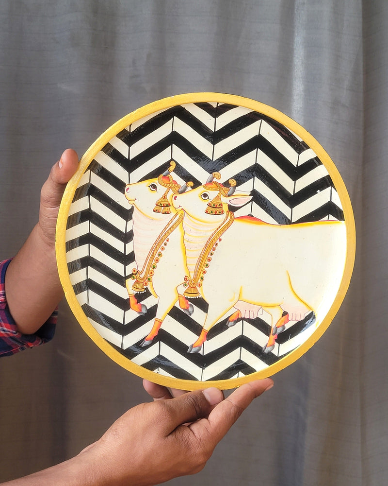Wooden Pichwai Painting Wall Plate Hand Painted Two Cows 10 Inch Design 5 Solid Wood Indian Handicrafts (10H x 10L x 1W Inches)