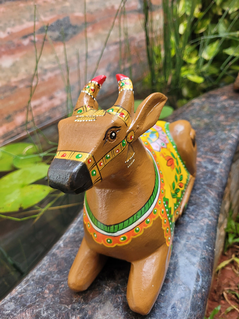 Nandi / Cow Wood Carving Statue Yellow Floral Painting Vastu Decor Pooja Room Decor Indian Handicrafts (7H * 9L * 3.5W Inches) (Copy)