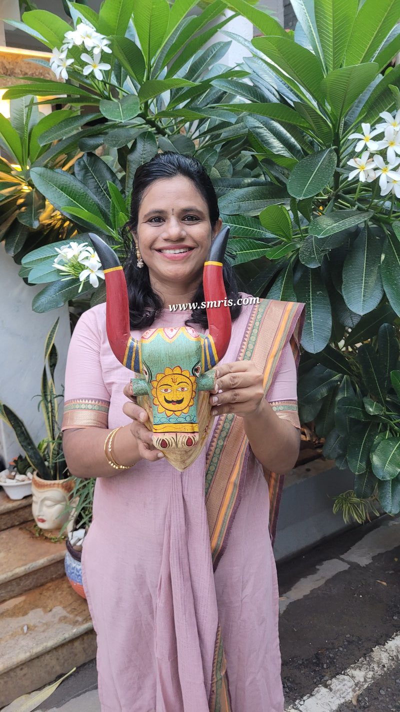 Wood carving Nandhi Head Wall Decor Green Mango Wooden Carving Traditional Indian Handicrafts (13H x 7L x 5W Inches) Living and Pooja Room Decor Housewarming Gift