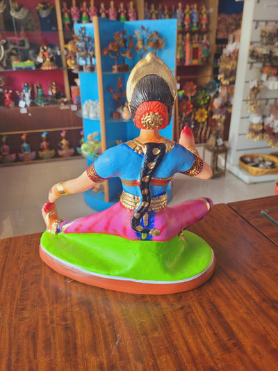 Bharathanatiyam doll dancing head Sitting ( Pink, Blue ) Paper Mache Handmade Thanjavur Thalayatti Bommai Tanjore Dancing Doll (10 H * 10 L * 6 W ) Inches