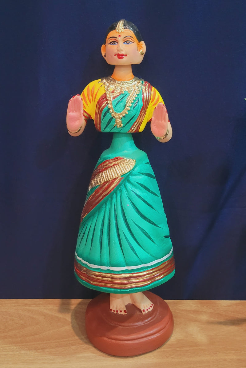 Tanjore dolls Thanjavur Thalayatti Bommai Traditional Dancing Doll