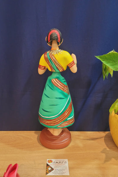 Tanjore dolls Thanjavur Thalayatti Bommai Traditional Woman Dancing Doll 14 inch Big Green with Yellow (13.5 H * 4.5 L * 4.5 W) inch Paper mache golu dolls butta bomma