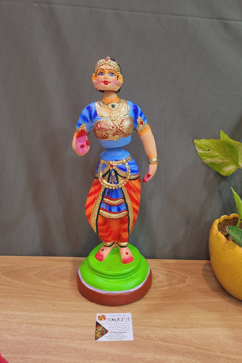 Bharathanatiyam doll dancing head Standing ( Red, Blue ) Paper Mache Handmade Thanjavur Thalayatti Bommai Tanjore Dancing Doll (15 H * 5.5 L * 5.5 W ) Inches