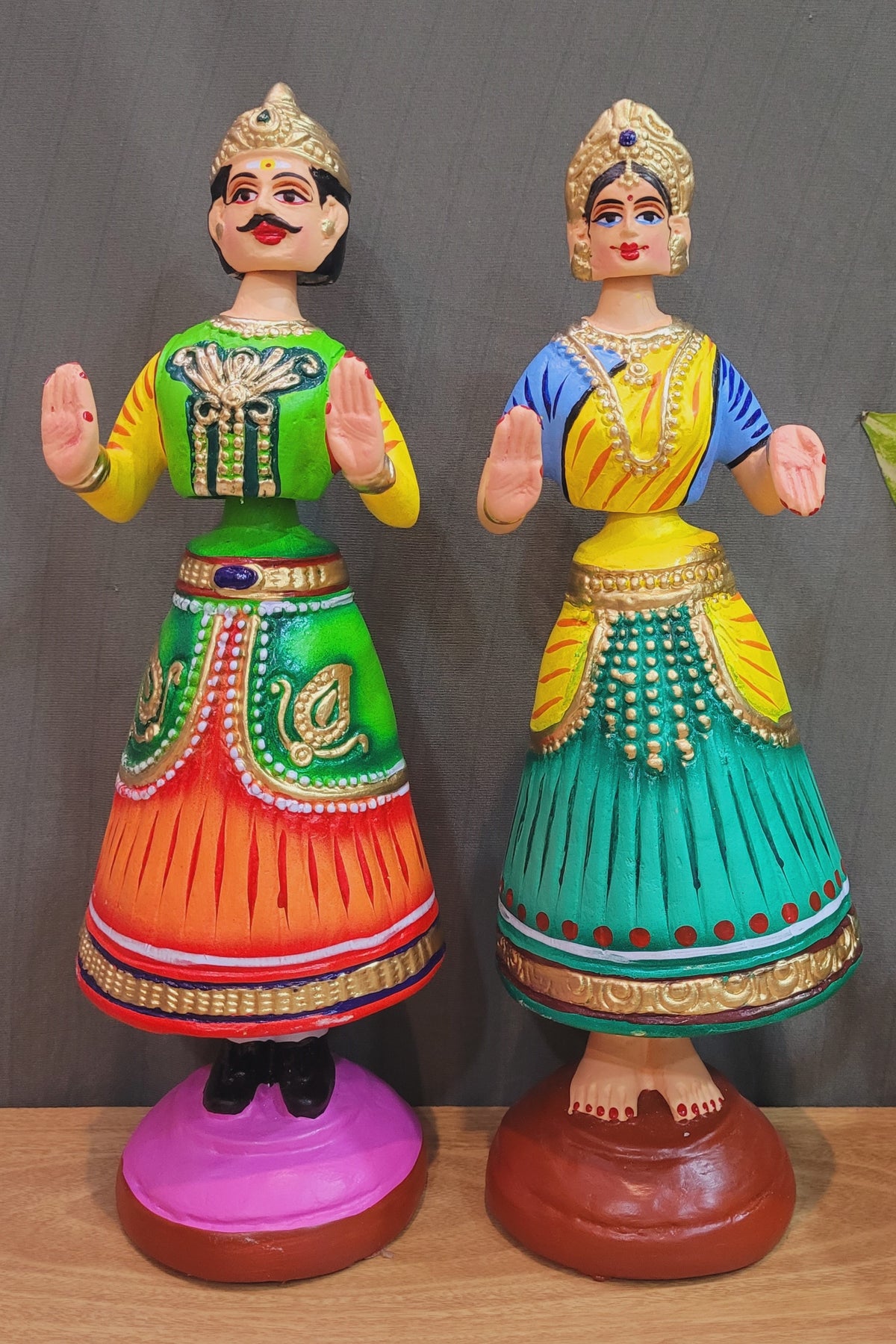 Nepal Raja Rani Raja Rani Pair Tanjore Dancing Dolls Thalayatti Thalayattu Bommai ...
