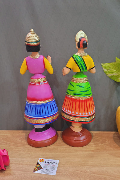 Raja Rani Dancing Doll 14 inch new Pink with Green Thalayatti Bommai Tanjore Dancing Doll Show piece Table Decor papermache ( 14 H * 4 L * 4 W ) Inches