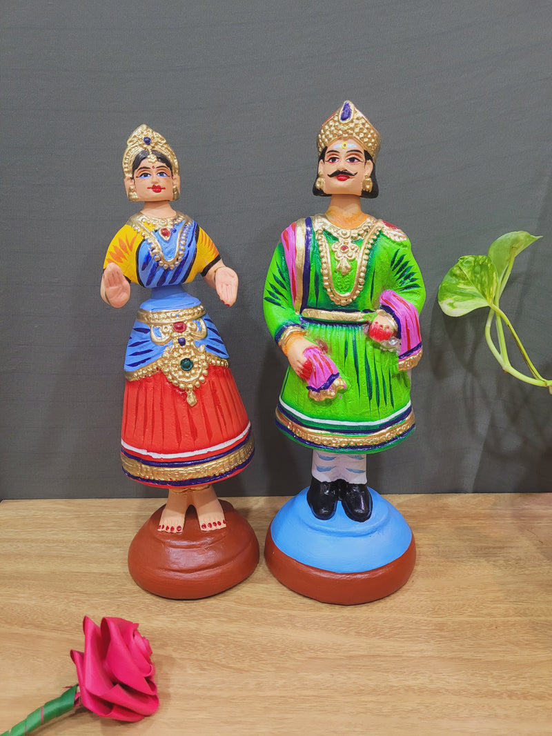 Dancing Doll Raja Rani Thanjavur Thalayattu Bommai