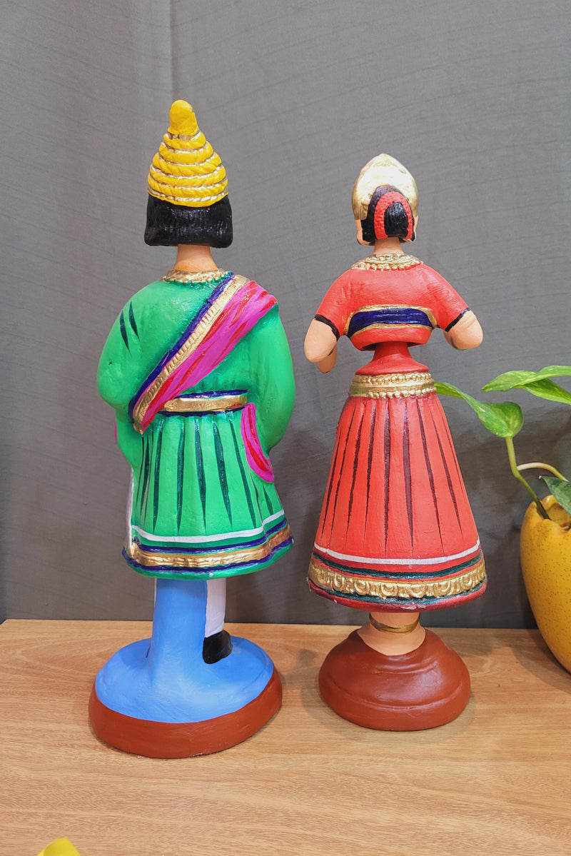 Raja Rani Tanjore Dancing Doll 14 inch Green and Red Thanjavur Thalayatti Bommai Show piece Table Decor papermache ( 14 H * 4 L * 4 W ) Inches